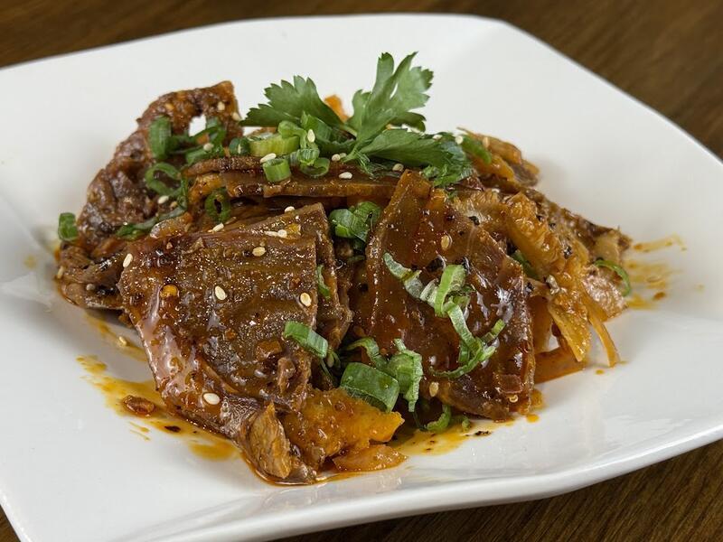 Sliced Beef & Tendon in Chili Sauce (spicy)